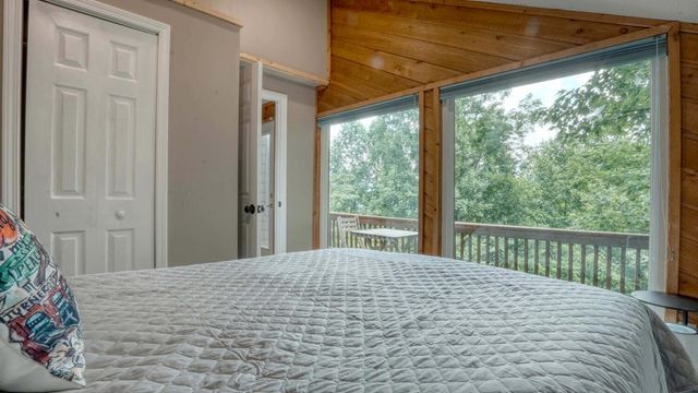 1710 Summit Trail, Hiawassee, GA 30546