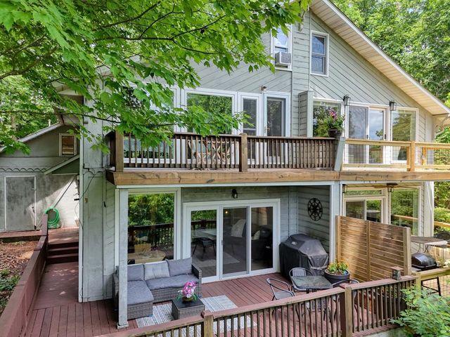 1710 Summit Trail, Hiawassee, GA 30546