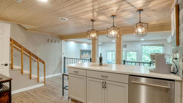 1710 Summit Trail, Hiawassee, GA 30546