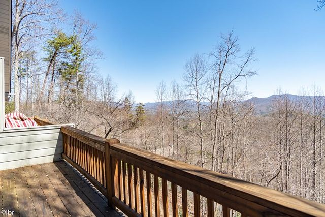 1710 Summit Trail, Hiawassee, GA 30546