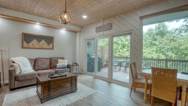 1710 Summit Trail, Hiawassee, GA 30546
