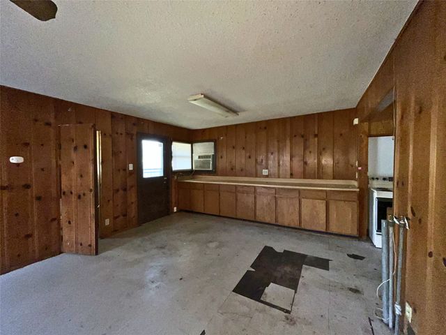 4232 5th Avenue, Fort Worth, TX 76115