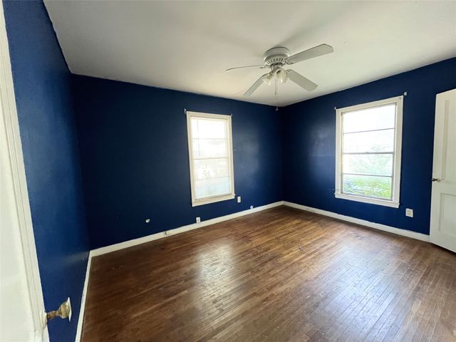 4232 5th Avenue, Fort Worth, TX 76115