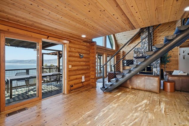 7001 Glebe Dr, Kelseyville, CA 95451