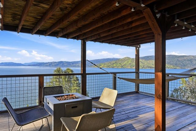 7001 Glebe Dr, Kelseyville, CA 95451