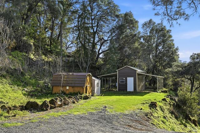 7001 Glebe Dr, Kelseyville, CA 95451