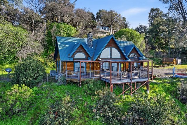 7001 Glebe Dr, Kelseyville, CA 95451