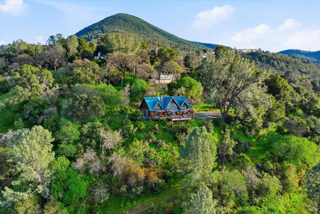 7001 Glebe Dr, Kelseyville, CA 95451