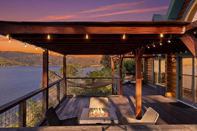 7001 Glebe Dr, Kelseyville, CA 95451