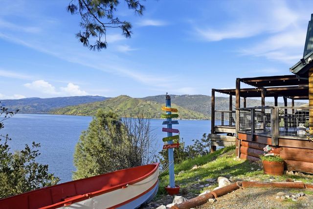 7001 Glebe Dr, Kelseyville, CA 95451