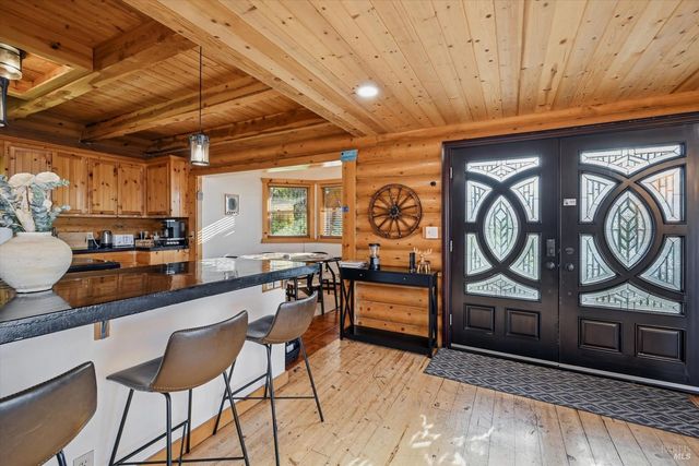 7001 Glebe Dr, Kelseyville, CA 95451