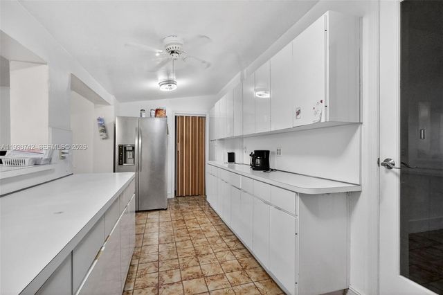 733 W 33rd St, Hialeah, FL 33012