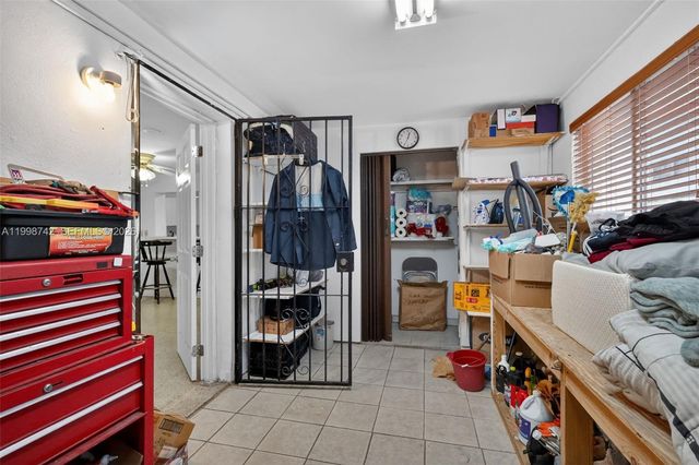 733 W 33rd St, Hialeah, FL 33012