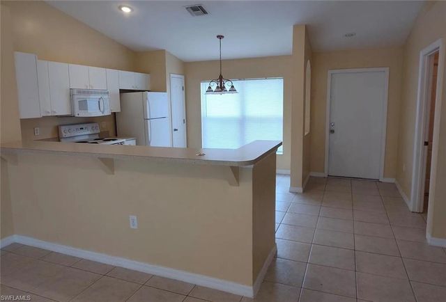 1109 NE 2nd PL, Cape Coral, FL 33909