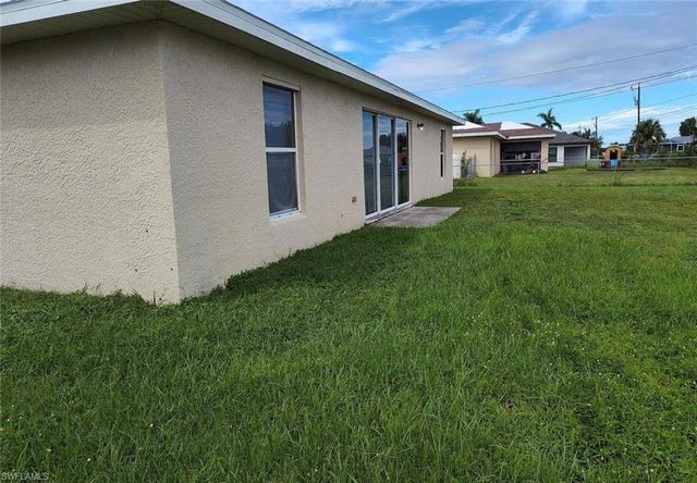1109 NE 2nd PL, Cape Coral, FL 33909