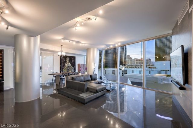 3722 Las Vegas Boulevard 907, Las Vegas, NV 89158