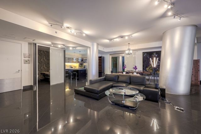 3722 Las Vegas Boulevard 907, Las Vegas, NV 89158