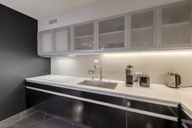 3722 Las Vegas Boulevard 907, Las Vegas, NV 89158