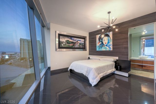 3722 Las Vegas Boulevard 907, Las Vegas, NV 89158