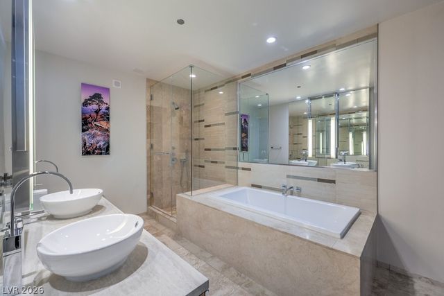 3722 Las Vegas Boulevard 907, Las Vegas, NV 89158