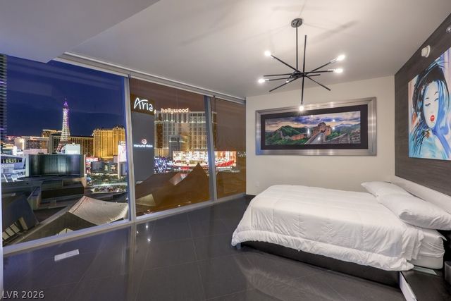 3722 Las Vegas Boulevard 907, Las Vegas, NV 89158