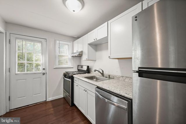 5104 SUNSET RD, Baltimore, MD 21215