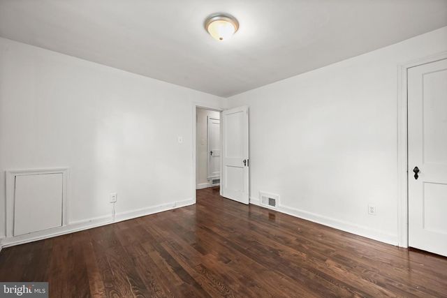 5104 SUNSET RD, Baltimore, MD 21215