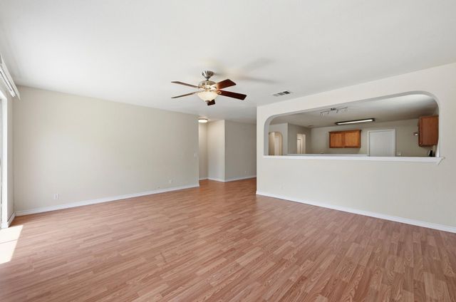 195 Musgrav, Kyle, TX 78640