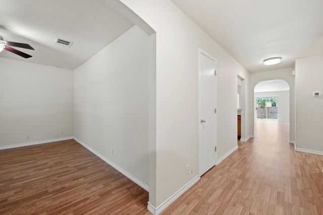 195 Musgrav, Kyle, TX 78640