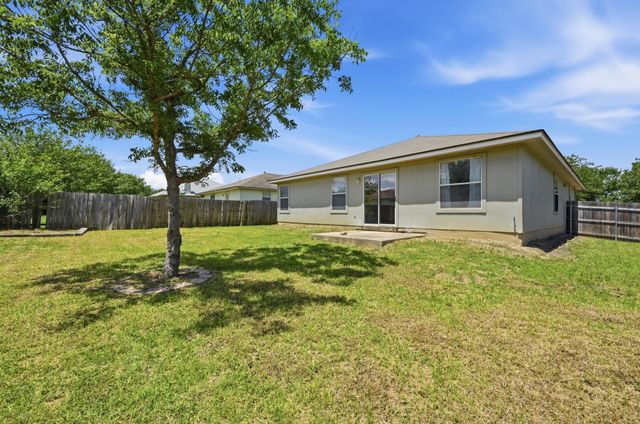 195 Musgrav, Kyle, TX 78640