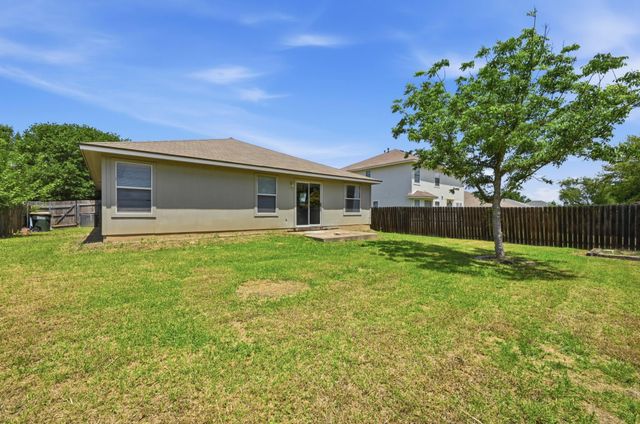 195 Musgrav, Kyle, TX 78640