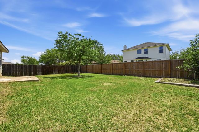 195 Musgrav, Kyle, TX 78640