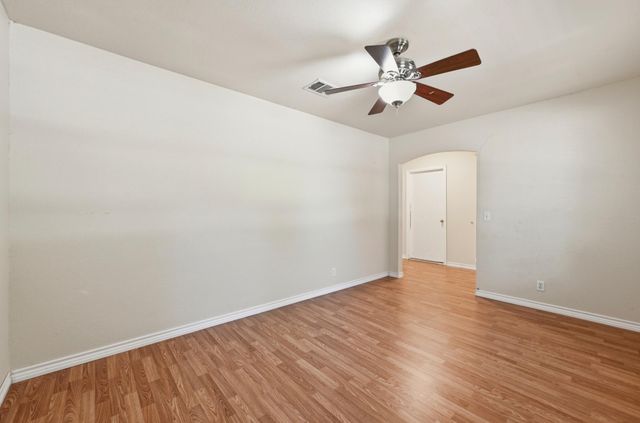 195 Musgrav, Kyle, TX 78640