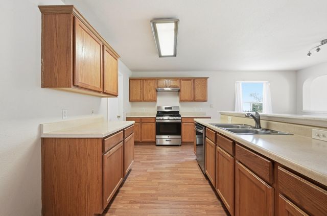 195 Musgrav, Kyle, TX 78640