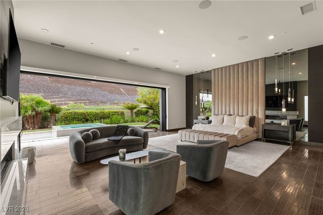 584 Saint Croix Street, Henderson, NV 89012