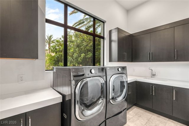 584 Saint Croix Street, Henderson, NV 89012