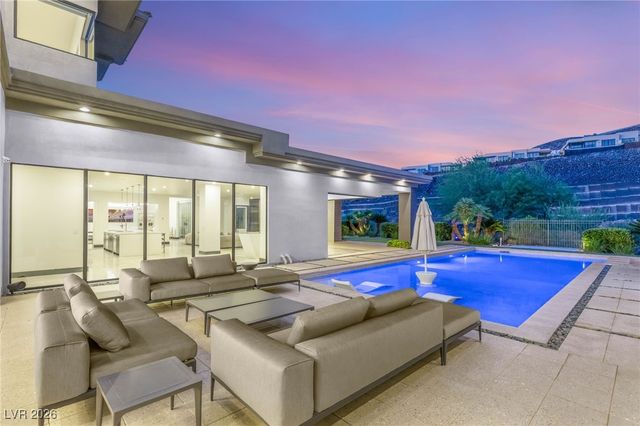 584 Saint Croix Street, Henderson, NV 89012