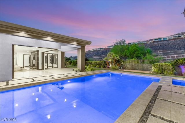 584 Saint Croix Street, Henderson, NV 89012