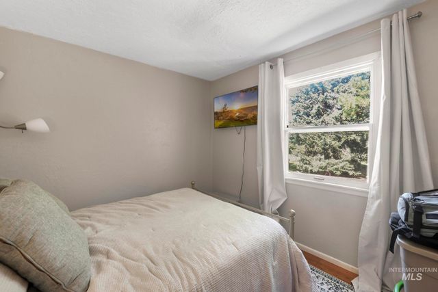 1059 Pinewood Cir, Twin Falls, ID 83301