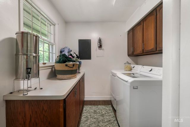 1059 Pinewood Cir, Twin Falls, ID 83301