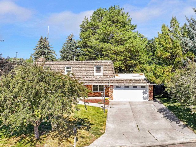 1059 Pinewood Cir, Twin Falls, ID 83301