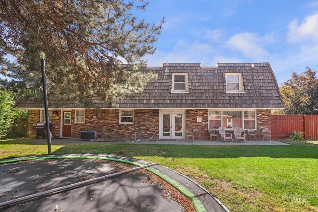 1059 Pinewood Cir, Twin Falls, ID 83301