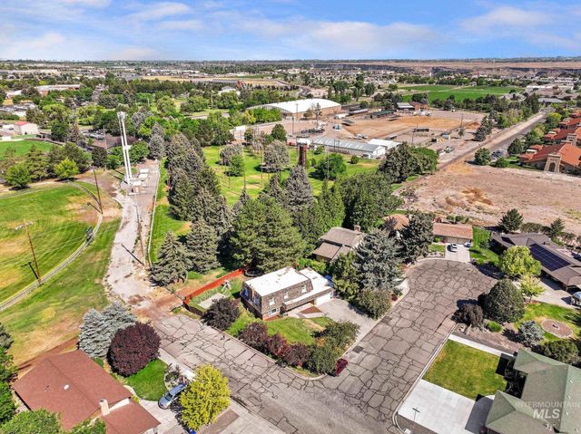 1059 Pinewood Cir, Twin Falls, ID 83301