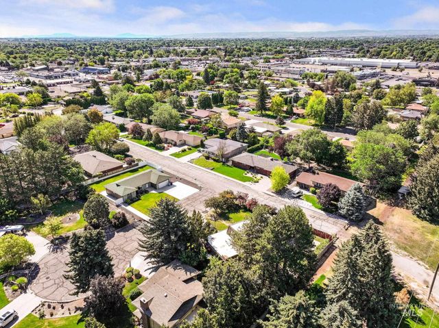 1059 Pinewood Cir, Twin Falls, ID 83301