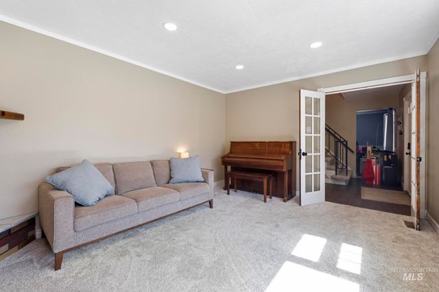 1059 Pinewood Cir, Twin Falls, ID 83301