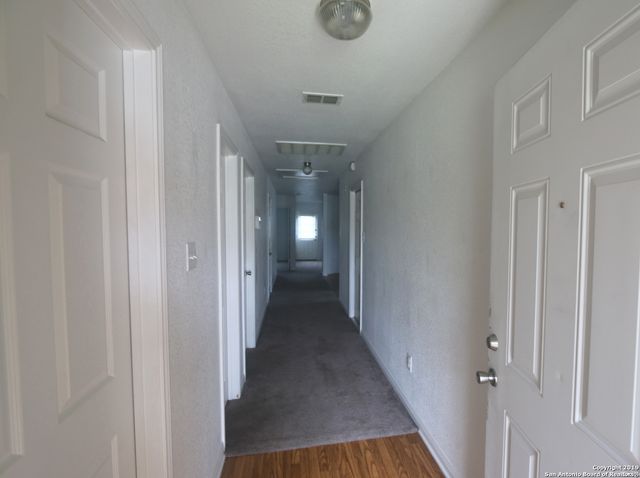 5810 Wildcat Canyon, San Antonio, TX 78252