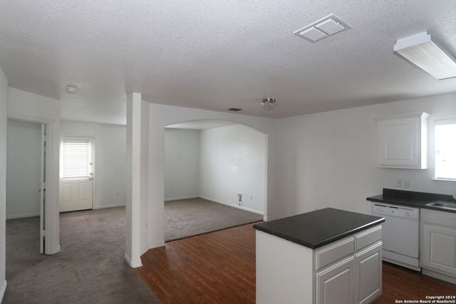 5810 Wildcat Canyon, San Antonio, TX 78252
