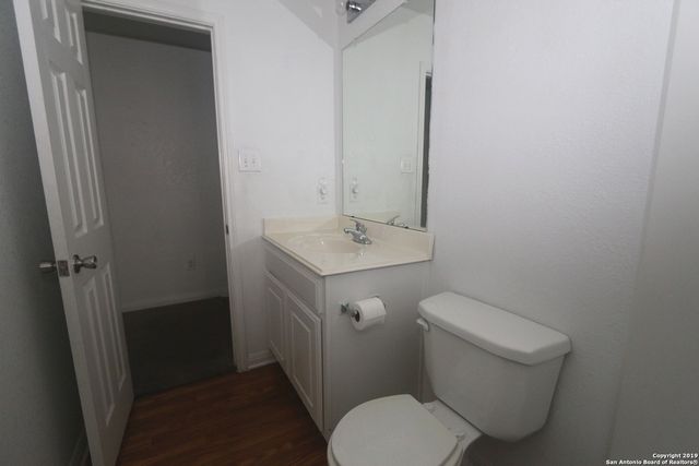 5810 Wildcat Canyon, San Antonio, TX 78252