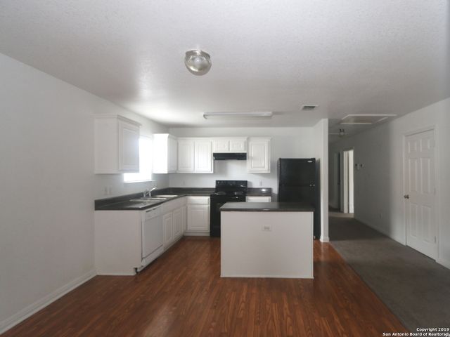 5810 Wildcat Canyon, San Antonio, TX 78252