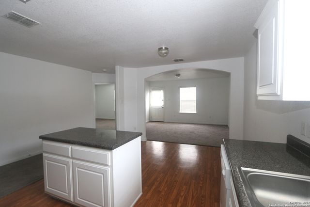 5810 Wildcat Canyon, San Antonio, TX 78252